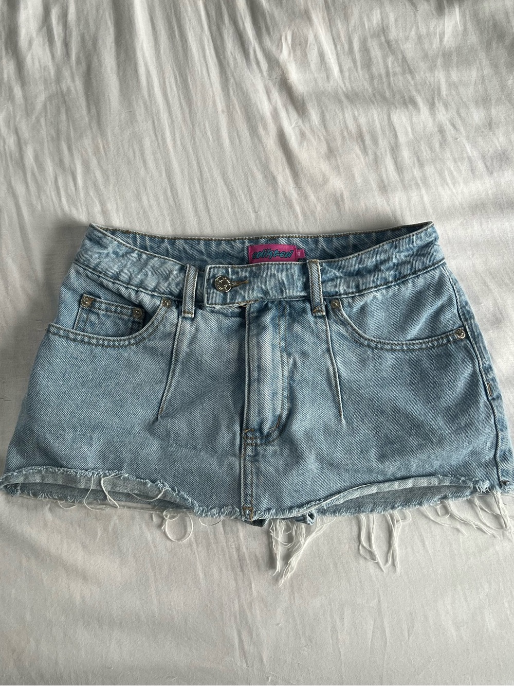 Edikted Pink Logo Light Blue Denim